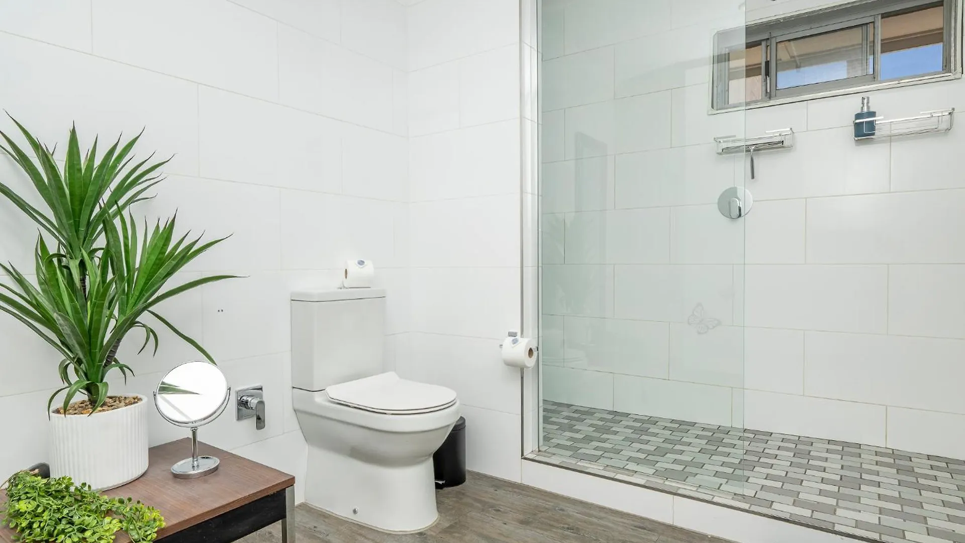Infinite Studio Str Parow Guest house